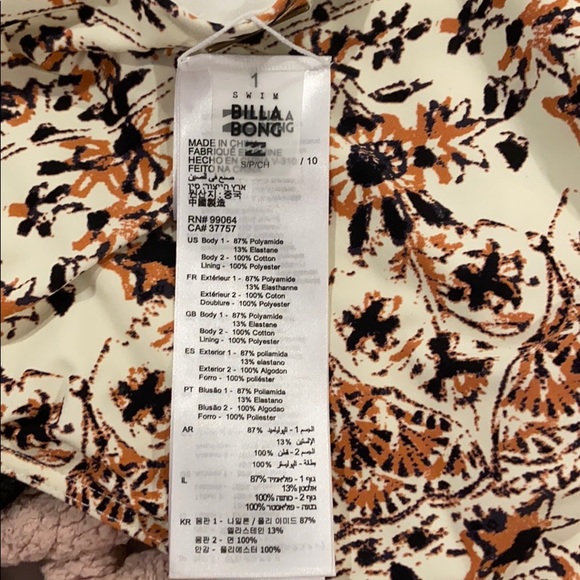 billabong one piece - Picture 3 of 3